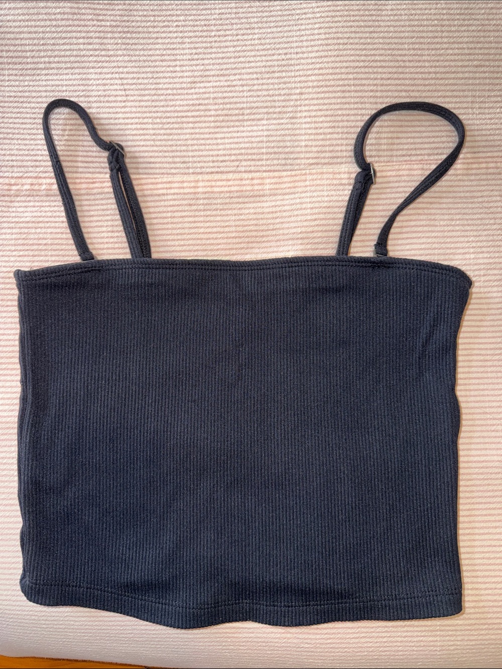 Abercrombie & Fitch Black Ribbed Spaghetti-Strap Crop Cami